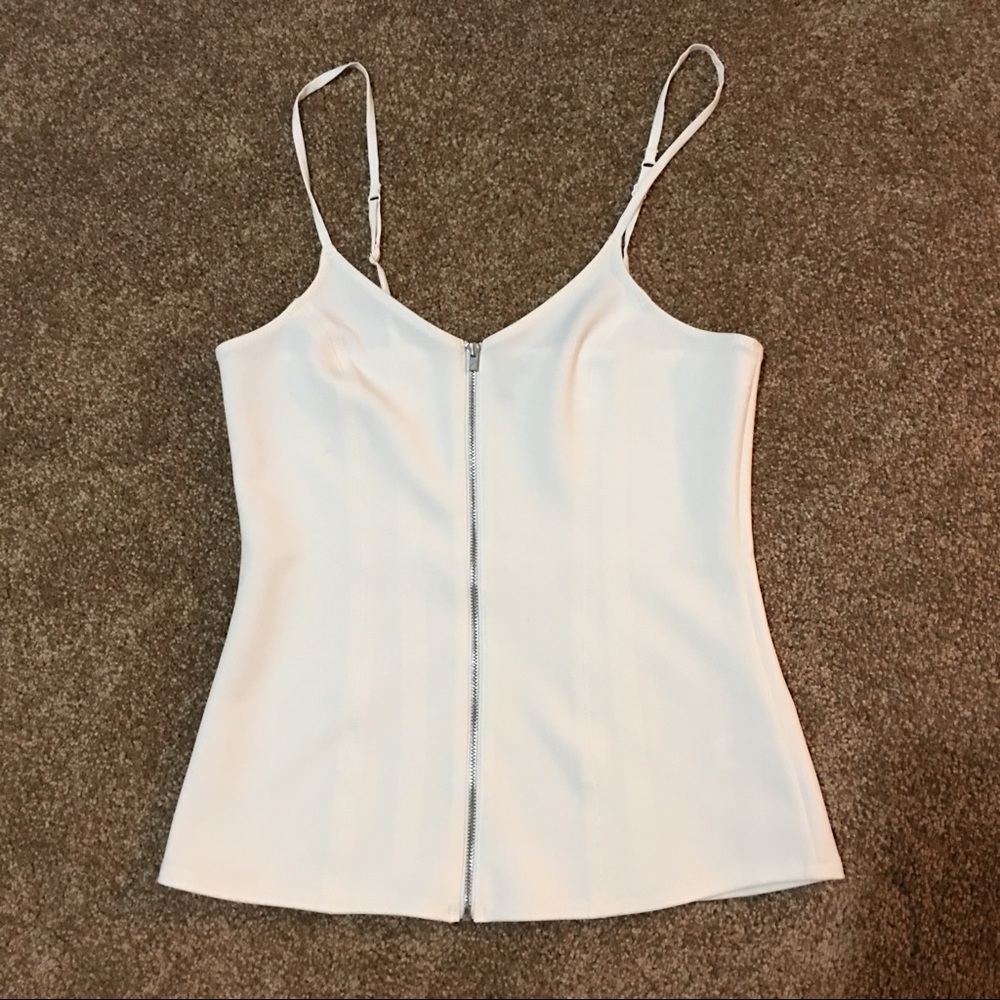 Express tank top with zipper and stitching details